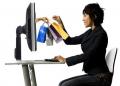 Šventiniai „online“ apsipirkinėjimai darbe kelia riziką tapti įsilaužėlių auka